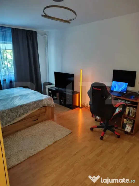 Apartament 3 camere, decomandat, 70 mp, zona Piata Cipariu - Cluj-Napoca (Cluj)