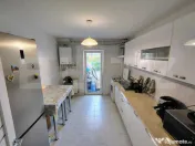 Apartament 3 camere, decomandat, 70 mp, zona Piata Cipariu