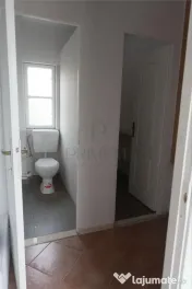 Spatiu comercial - zona excelenta - centrala proprie - aer c