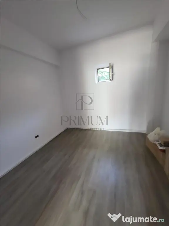 Spatiu comercial renovat cu vitrina - Semicentral - Timisoara (Timis)
