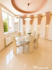 Casa de vanzare cu 5 camere — Cartierul Rogerius 