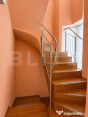 Casa de vanzare cu 5 camere — Cartierul Rogerius 
