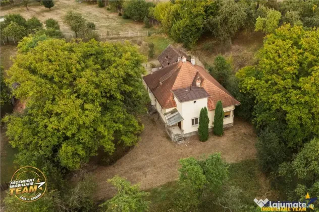 Casa cu istorie,3 camere,potential mansardare,1.840mp teren, - Covasna (Covasna)
