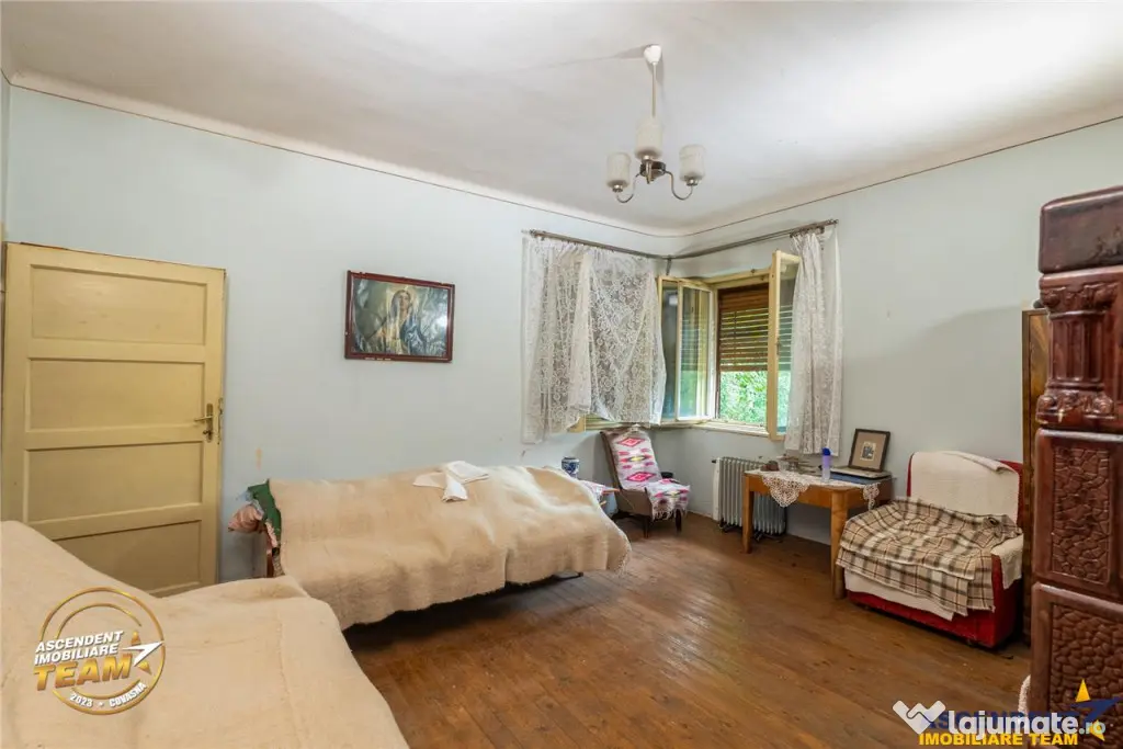 Casa cu istorie,3 camere,potential mansardare,1.840mp teren, - Covasna (Covasna)