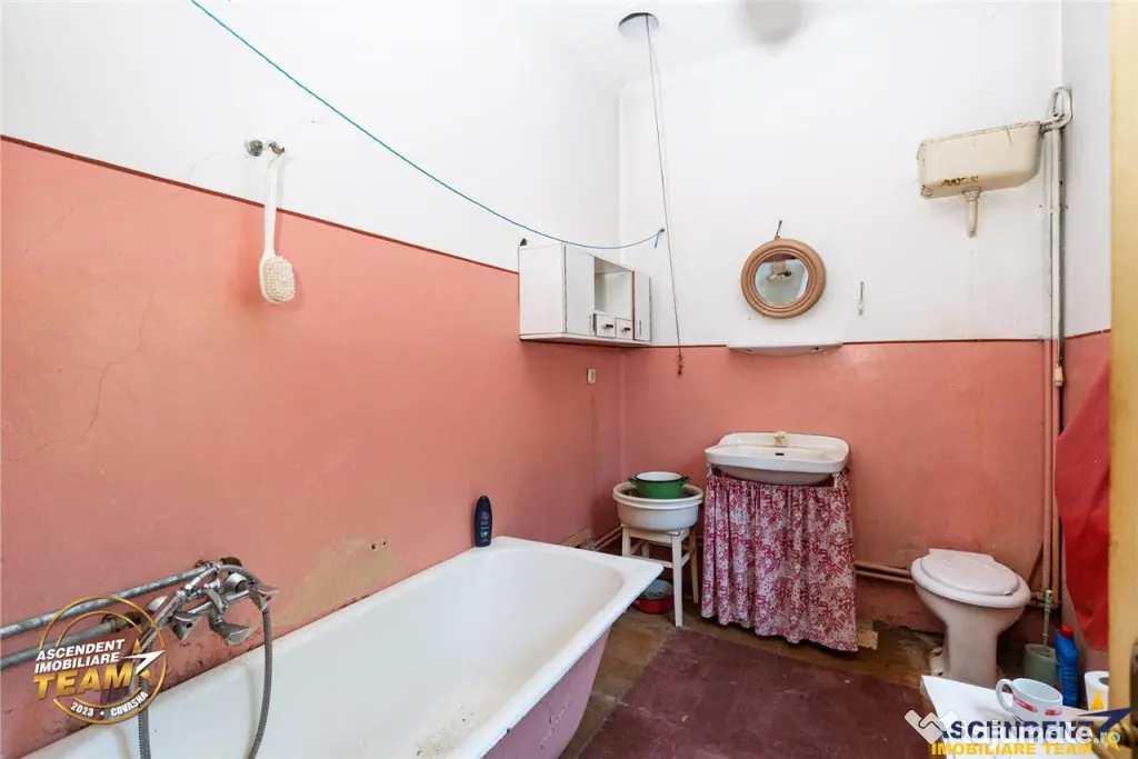 Casa cu istorie,3 camere,potential mansardare,1.840mp teren, - Covasna (Covasna)