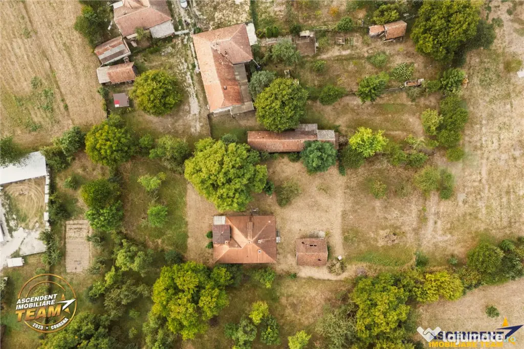 Casa cu istorie,3 camere,potential mansardare,1.840mp teren, - Covasna (Covasna)