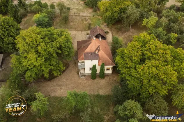 Casa cu istorie,3 camere,potential mansardare,1.840mp teren, - Covasna (Covasna)
