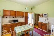 Casa cu istorie,3 camere,potential mansardare,1.840mp teren,
