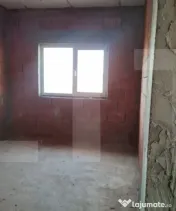 Casă spațioasă cu garaj și teren 700 mp – la roșu sau