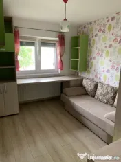 Apartament cu 3 camere de inchiriat in zona Spitalului Judetean 