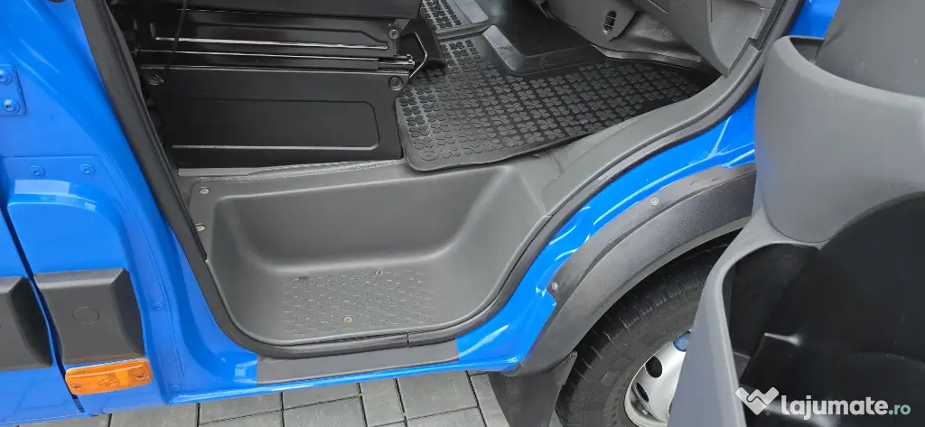 Iveco 70C17 Autoplatforma Categ N2