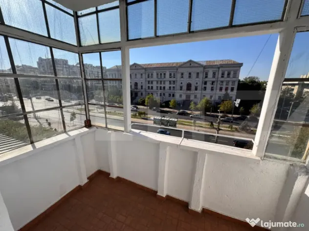 Apartament 3 camere decomandat,88 mp Central, zona Universit - Craiova (Dolj)