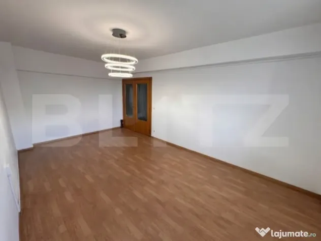 Apartament 3 camere decomandat,88 mp Central, zona Universit - Craiova (Dolj)