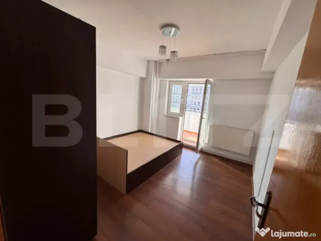Apartament 3 camere decomandat,88 mp Central, zona Universit - Craiova (Dolj)