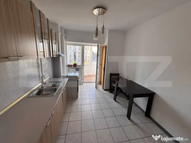Apartament 3 camere decomandat,88 mp Central, zona Universit - Craiova (Dolj)