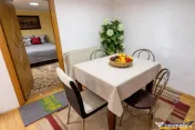 Casa 3 camere garsoniera separata, curte, gradina, anexe, C 