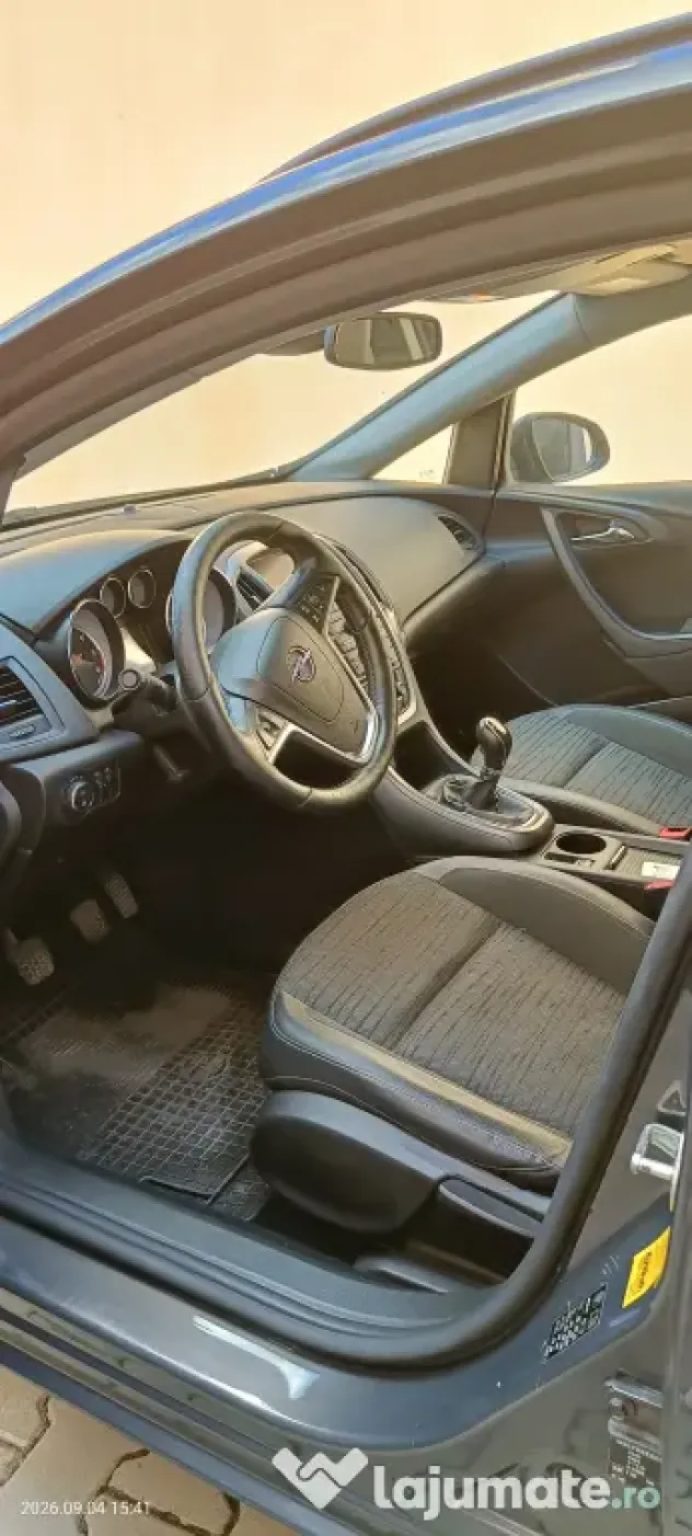 Opel Astra J Sports Tourer