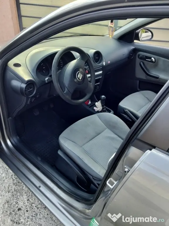 SEAT ibiza 1.2 Benzină