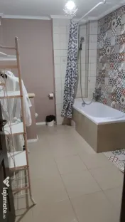 Inchiriez apartament cu 3 camere Ștrand 