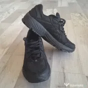 Brooks Zeal Walker nr 38