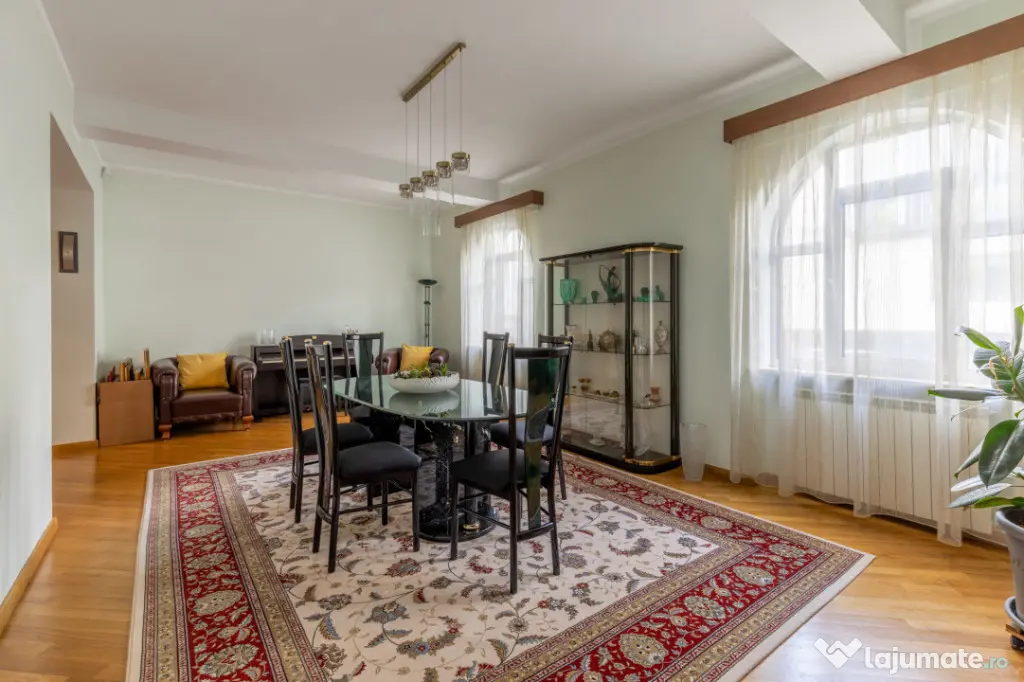 Vila zona Kiseleff-Aviatorilor - Bucuresti (Bucuresti-Ilfov)