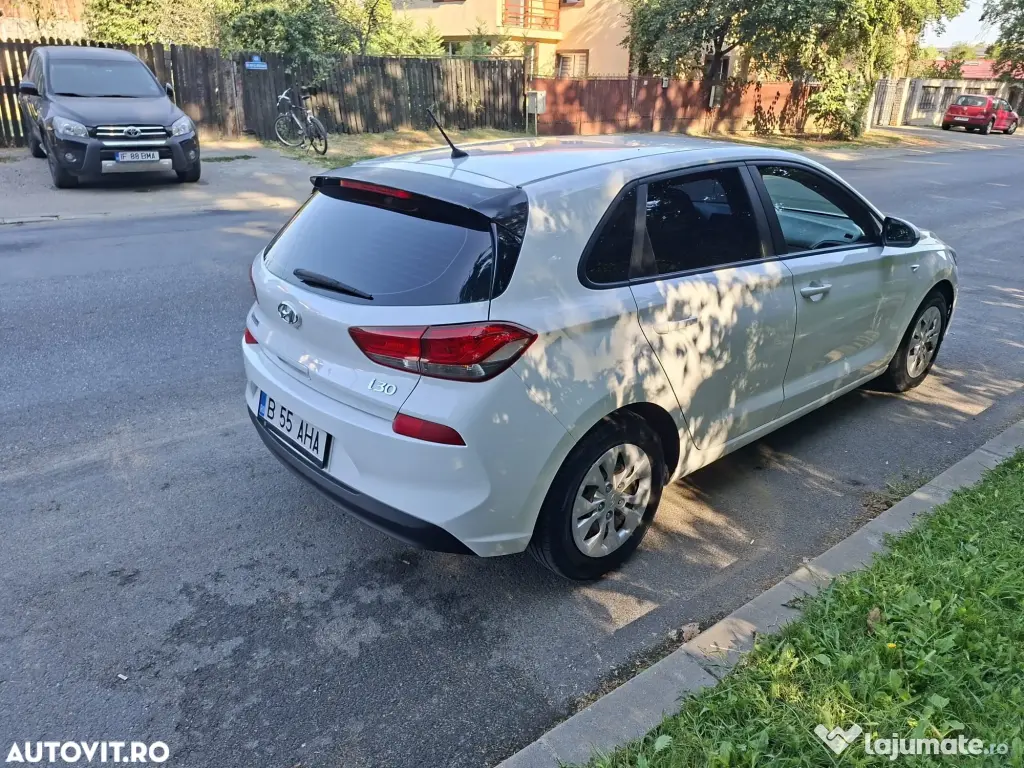 De vanzare Hyundai i30 1.4 100CP 5DR M/T Comfort