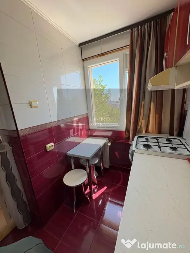 Garsoniera Turnu Magurele 10 minute metrou Aparatorii Patriei - Bucuresti (Bucuresti-Ilfov)