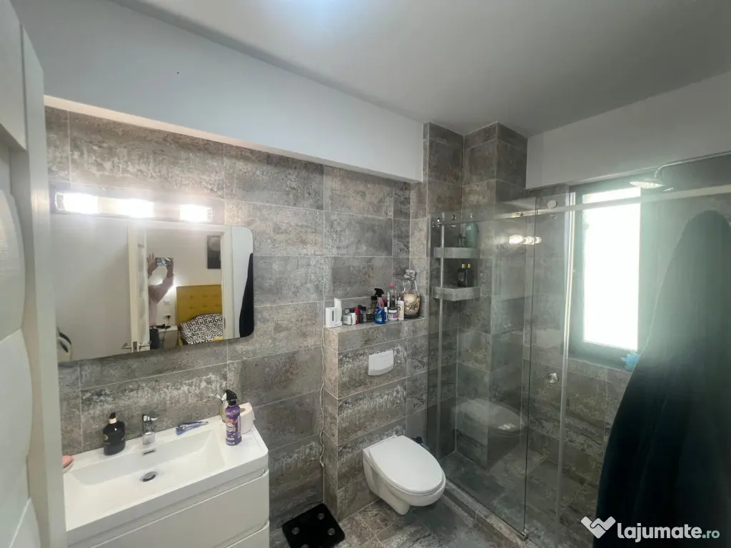 Mamaia Butoaie apartament 3 camere decomandat - Mamaia (Constanta)