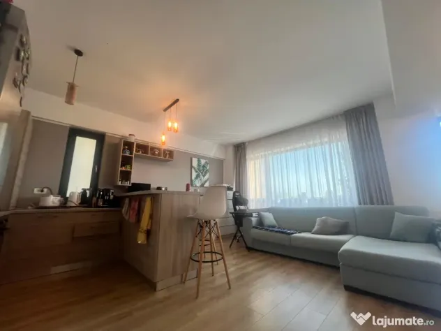 Mamaia Butoaie apartament 3 camere decomandat - Mamaia (Constanta)