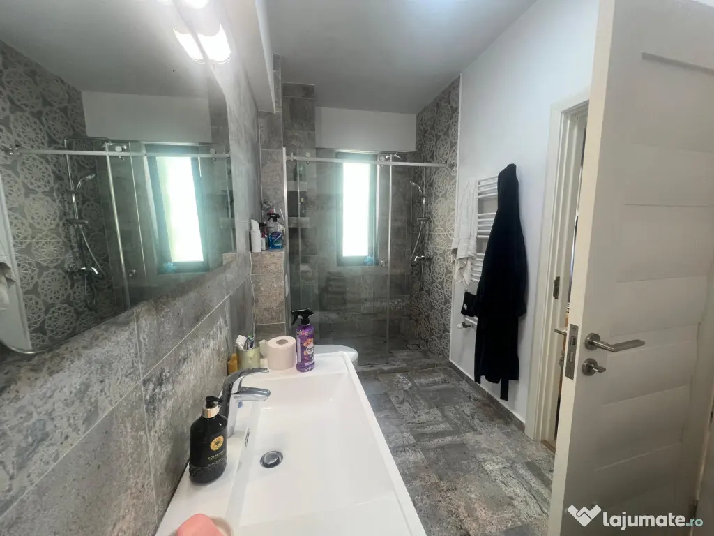 Mamaia Butoaie apartament 3 camere decomandat - Mamaia (Constanta)