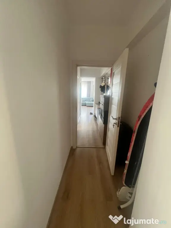 Mamaia Butoaie apartament 3 camere decomandat - Mamaia (Constanta)
