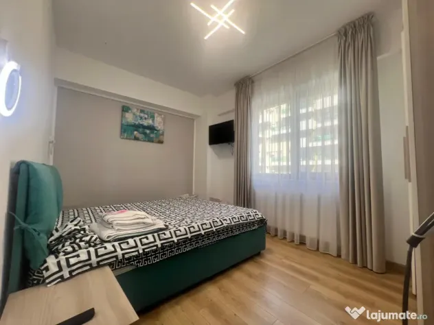 Mamaia Butoaie apartament 3 camere decomandat - Mamaia (Constanta)