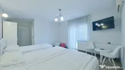Pensiune cu 10 camere + spațiu comercial inclus pe Calea Ra 