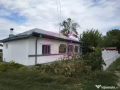 Casă cu farmec rustic și 500 mp, la 15 min de București