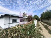 Casă cu farmec rustic și 500 mp, la 15 min de București 
