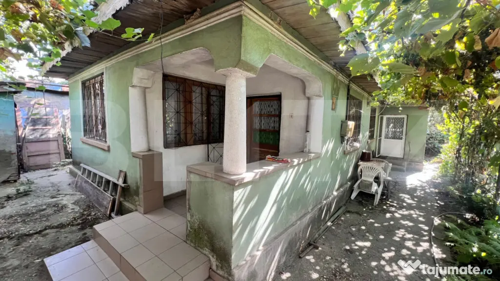 Casă parter 88 mpc, 240 mp teren, toate utilitățile, Bari - Craiova (Dolj)