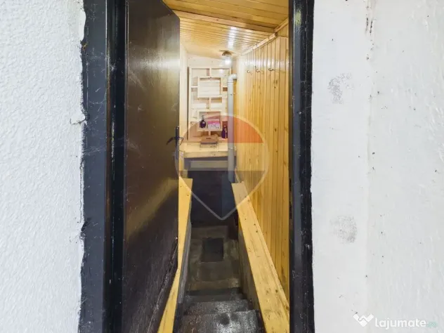 Casă / Vilă cu 3 camere de vânzare în zona Centrala Oltenița - Oltenita (Calarasi)
