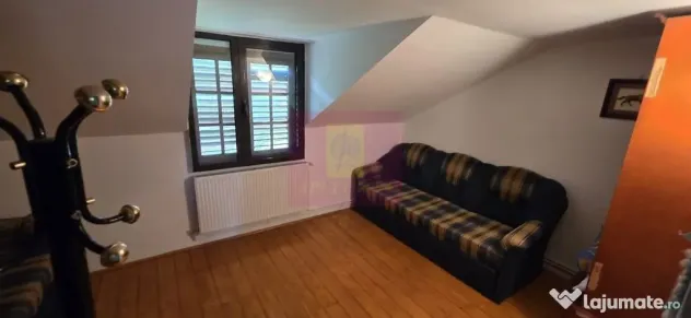 Vila de vanzare cu 4 camere in Beaza, cu dormitor la parter - Breaza (Prahova)
