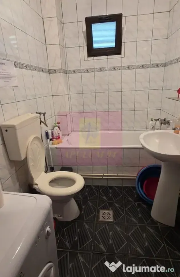 Vila de vanzare cu 4 camere in Beaza, cu dormitor la parter - Breaza (Prahova)