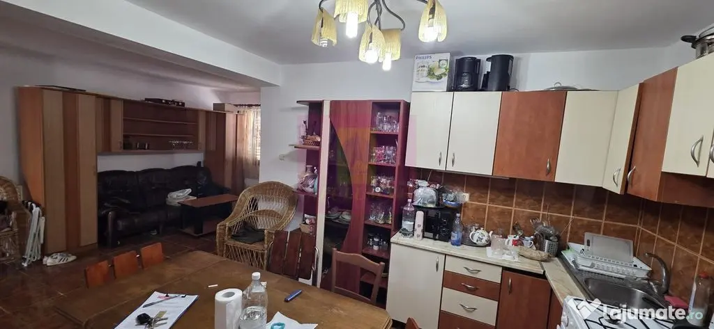 Vila de vanzare cu 4 camere in Beaza, cu dormitor la parter - Breaza (Prahova)