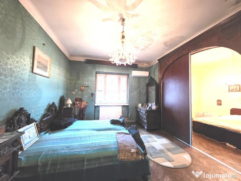 Apartament in Vila, 5 camere, Alexandru Philippide 4, de re - Bucuresti (Bucuresti-Ilfov)