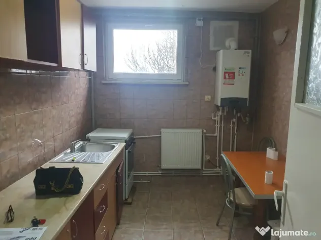 Inchiriere apartament 2 camere semidecomandate, mobilat, utilat, 5-7min. Mall Electoputere