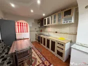 Apartament 2 camere, 61mp, central, etaj 10 cu acoperis