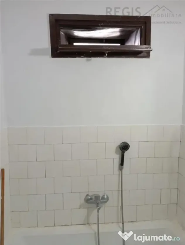 Apartament 2 camere, cu balcon si parcare-zona Tractorul - Brasov (Brasov)