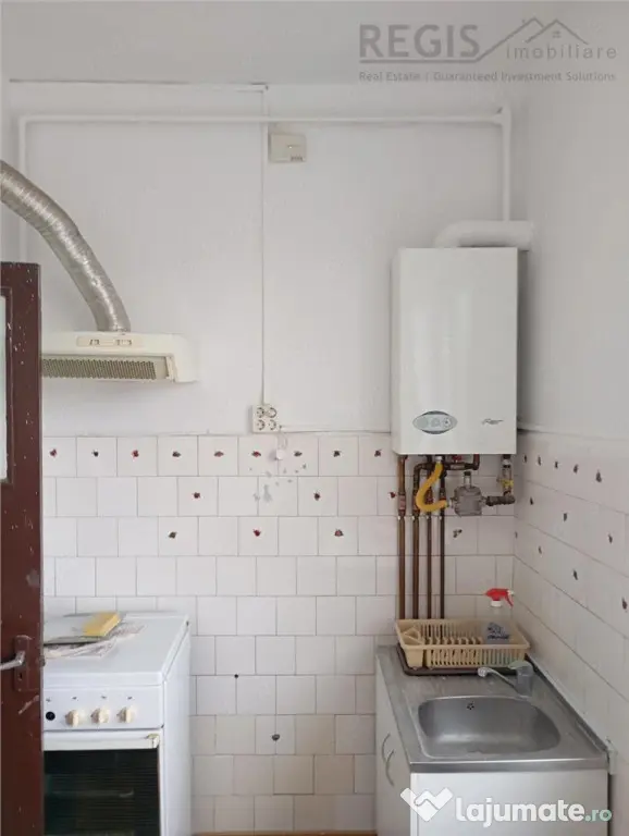 Apartament 2 camere, cu balcon si parcare-zona Tractorul - Brasov (Brasov)