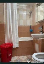 Închiriez apartament 3 camere 