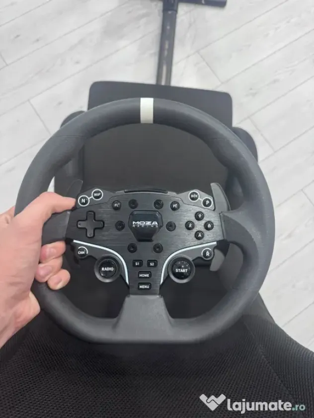 Volan Sim Racing MOZA R3 + Pedale SR-P Lite (PC) + Scaun PLAYSEAT (CA NOU)