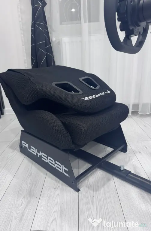 Volan Sim Racing MOZA R3 + Pedale SR-P Lite (PC) + Scaun PLAYSEAT (CA NOU)