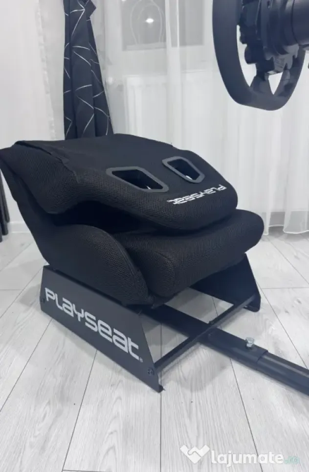 Volan Sim Racing MOZA R3 + Pedale SR-P Lite (PC) + Scaun PLAYSEAT (CA NOU)