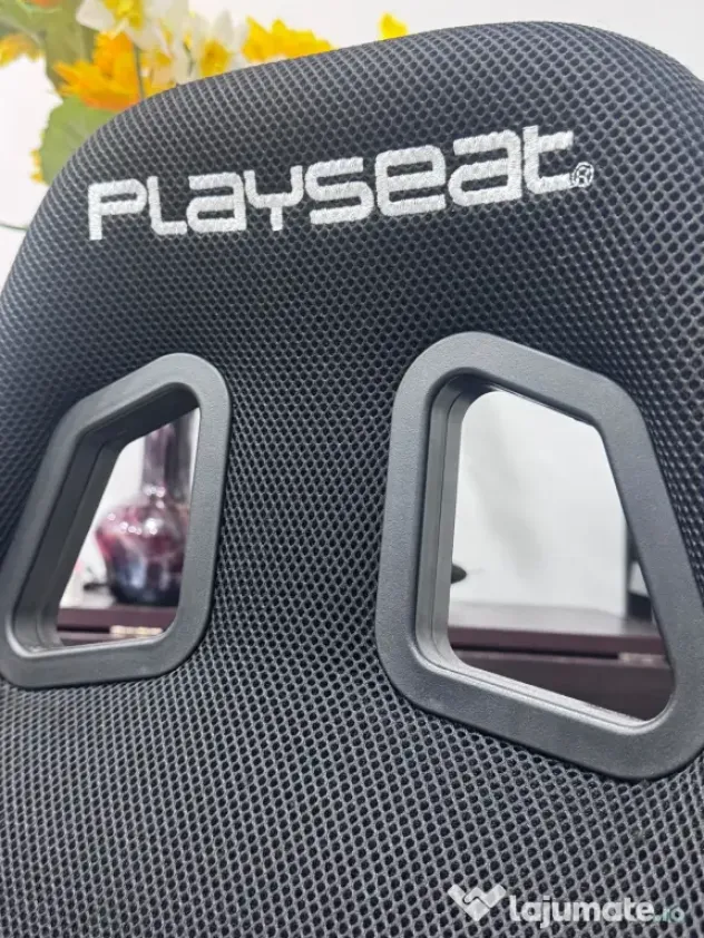 Volan Sim Racing MOZA R3 + Pedale SR-P Lite (PC) + Scaun PLAYSEAT (CA NOU)